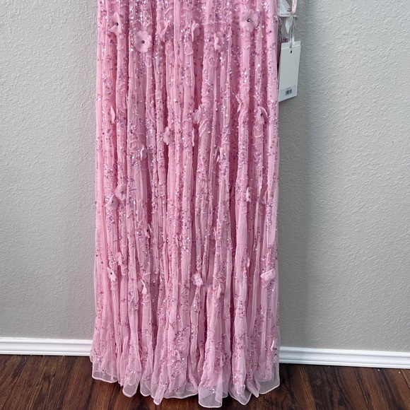 NEW $798 Mac Duggal 93685 Sequin 3D Embellished Cap Sleeves gown size 10 - Picture 4 of 15